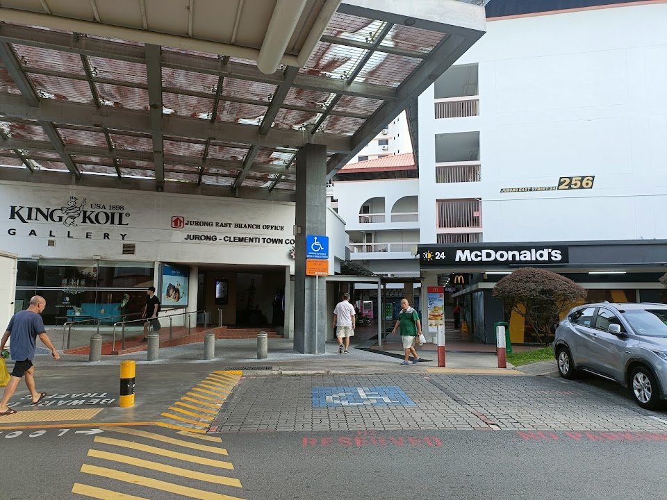 Yuhua Village Market and Food Centre